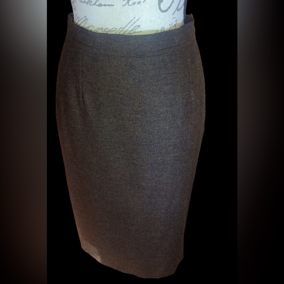 Vintage YSL wool skirt medium sized Yves Saint Laurent - Picture 2 of 8